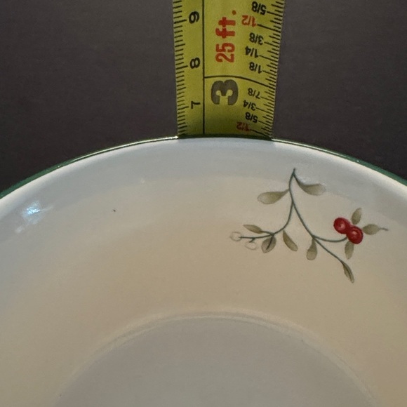 Pfaltzgraff Christmas Ceramic Bowl - Picture 5 of 5